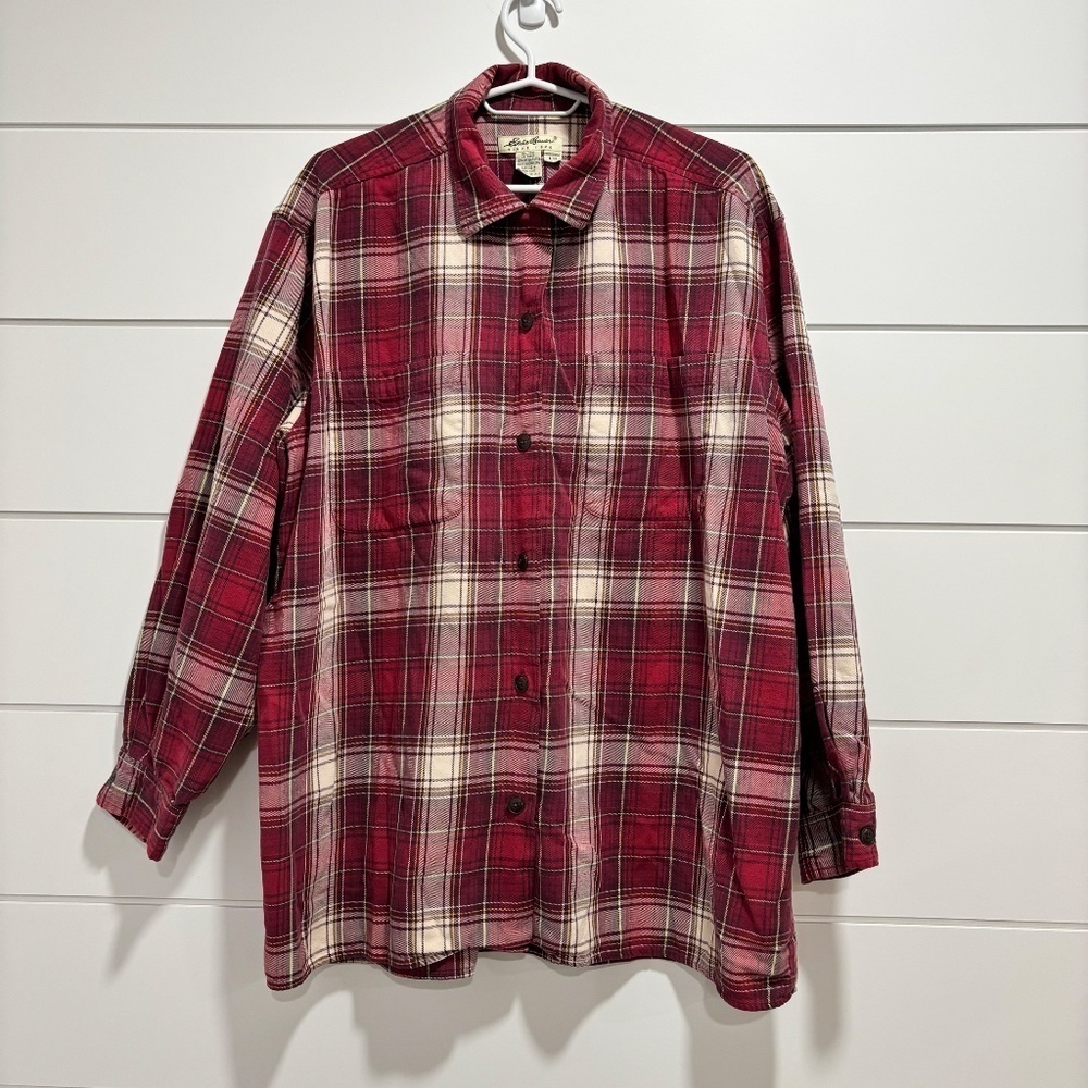 Vintage Eddie Bauer ladies boxy button down plaid top made in Hong Kong sz Large